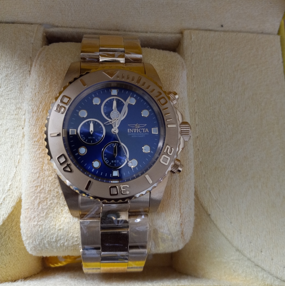Invicta watch ⌚